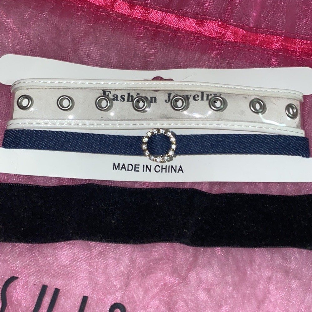 🟢 3 chocker necklaces - 3/25 SALE
